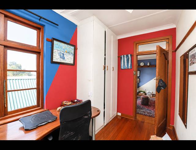 3 BEDROOM APARTMENT FOR SALE IN GLENWOOD